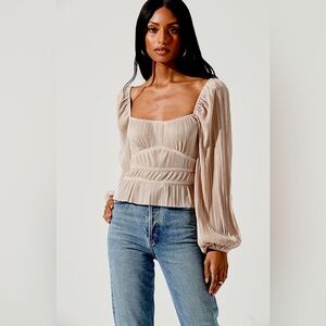 ASTR The Label Ziva Plisse Long Sleeve Top in Pearl - M